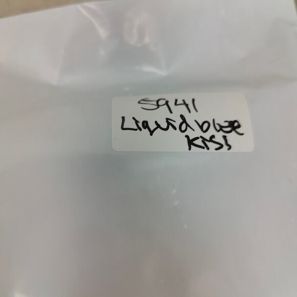 Liquid Blue Kiss Band Graphic T-Shirt Size Small Blue Tie Dye 80s Band Tee Rock - Picture 7 of 7